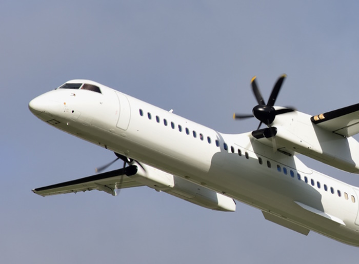 Q400