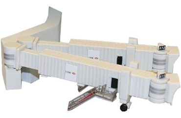 Airbridge with 3 Dual Widebody Jet Bridges 1:400